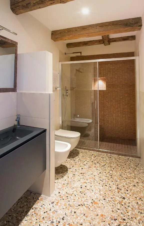 San Marco Luxury Apartments Muneghe Venezia 0*,  Italia
